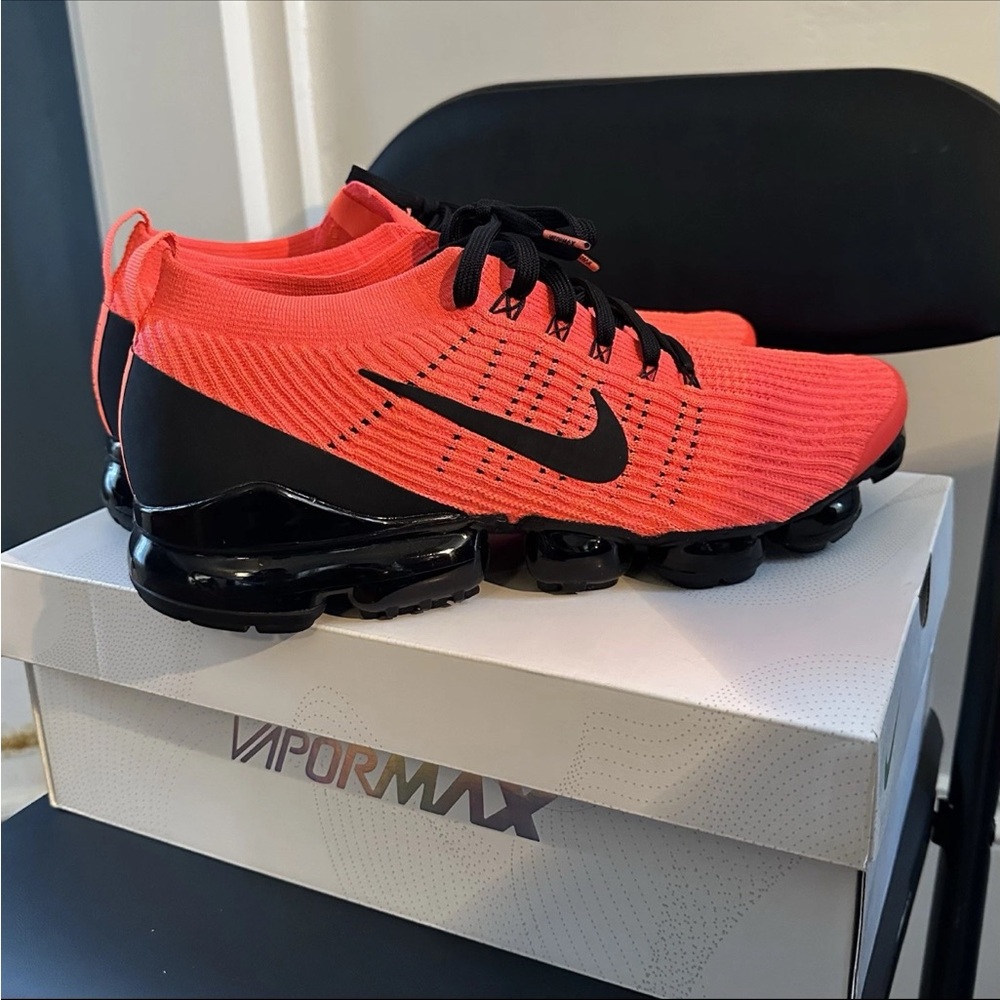 Nike Air VaporMax Flyknit 3 “Flash Crimson/Black” men’s sneakers